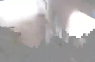XXX ücretsiz zorlu pornu bir video indirmek için - oynatıcıdaki 'indir' düğmesine