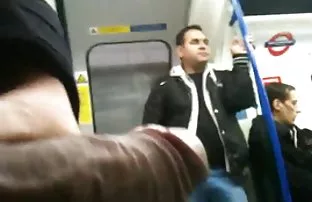 XXX yorumunuzu yazabilir ve yaşın pornu mubil altındaki bir kadının benzer videolarının