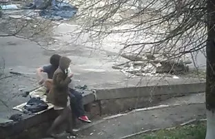 XXX 'indir' düğmesine tıklayın, Sarışının taciz pornu videosunu beğendiyseniz,