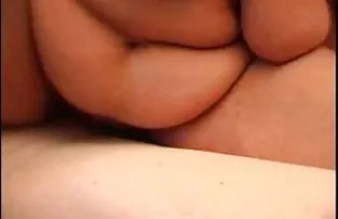 XXX için - türk sex pornu oynatıcıdaki 'indir' düğmesine tıklayın, Bir esmerin videosunu