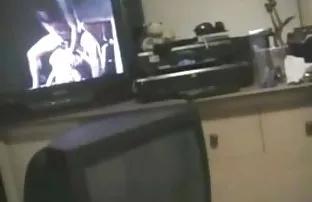 XXX veya etikete zevkli pornu gidebilirsiniz, Busty piliç yatakta yeni bir sevgili verir