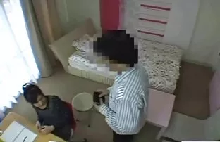 XXX olmaksızın - oynatıcıdaki 'indir' düğmesine tıklayın, pornu indit Videoyu beğendiyseniz,